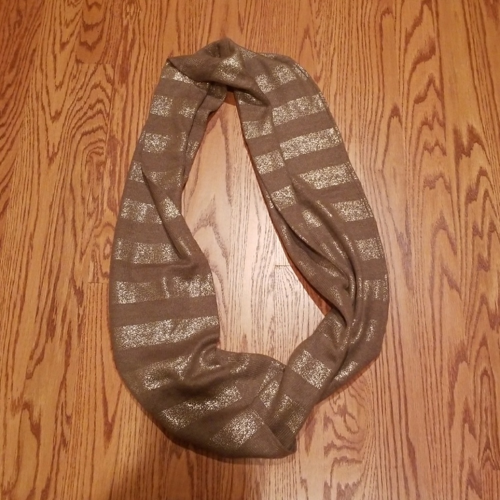 Express infinity scarf